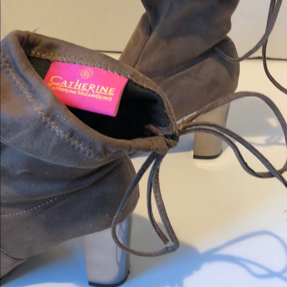 Catherine Malandrino bronze & brown tie up booties - Picture 3 of 5